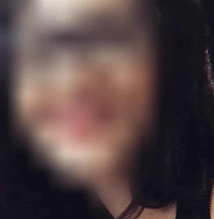Yasmina, 25 años